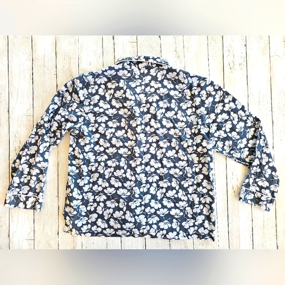 Victoria's Secret Bride Gray/Blue & White Floral Button up Pajama Top Pink Trim - Picture 5 of 11